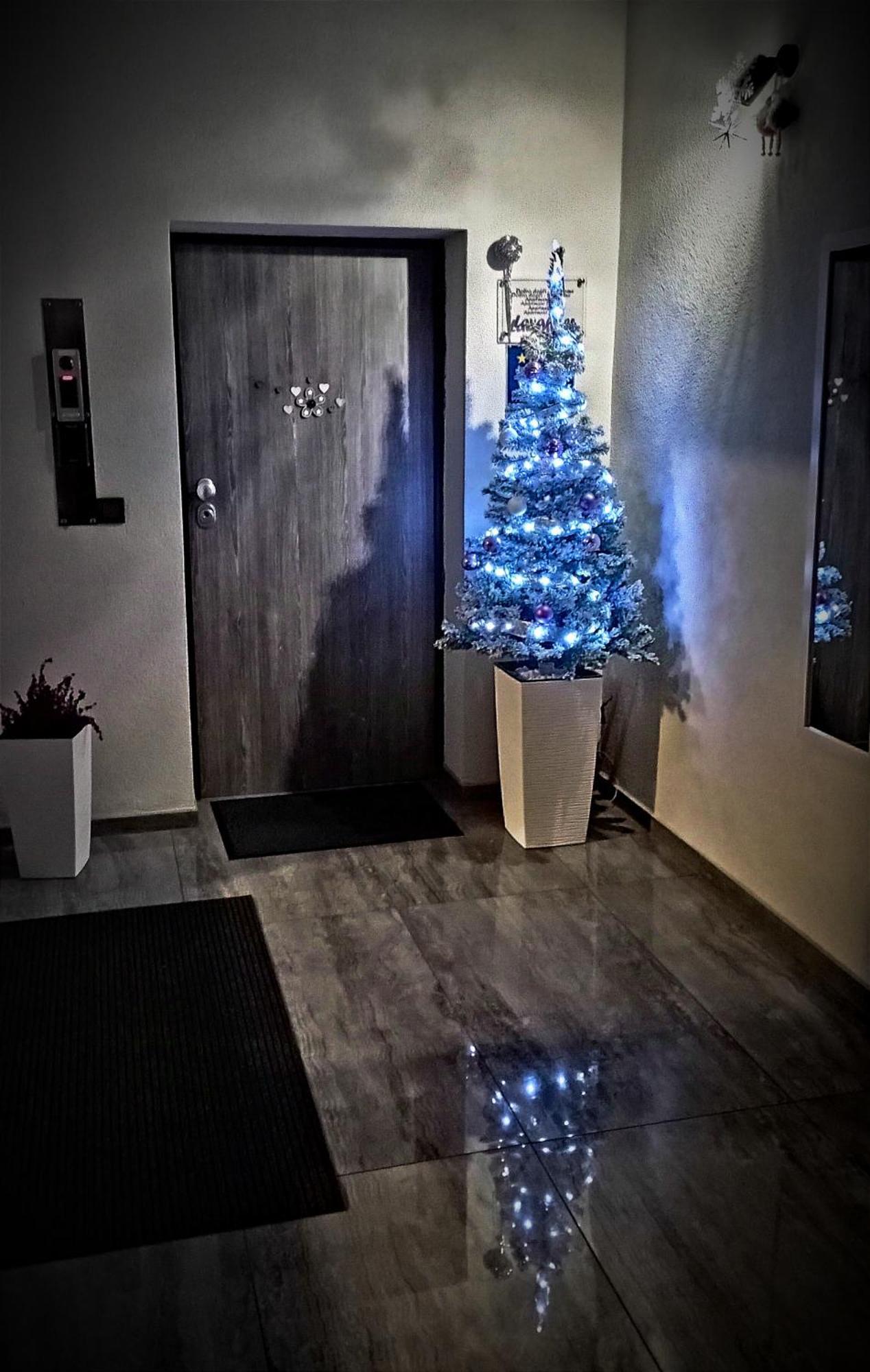 Apartmani Peyton Slavonski Brod Esterno foto
